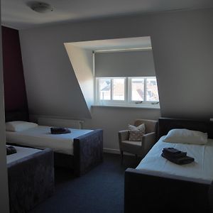 Deluxe Dreibettzimmer